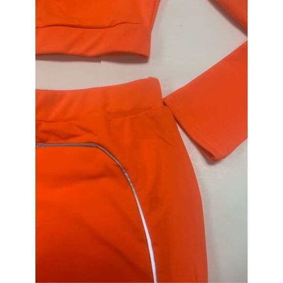 2 Piece Skirt and Top Set - Picture 5 of 8